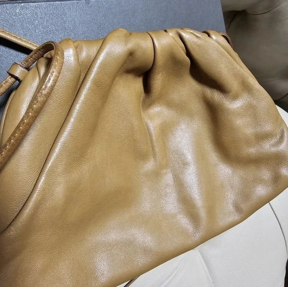 Bottega Veneta Mini Pouch 20 Authentic Brown Crossbody Clutch Leather Full Set - Picture 14 of 15